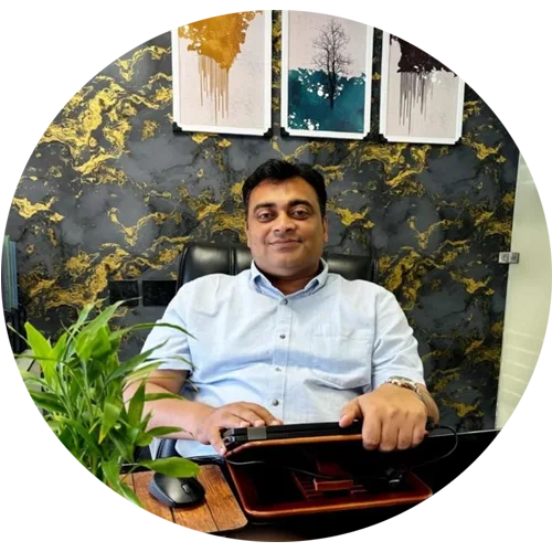 Mr. Vineet Vats-Founder & Director